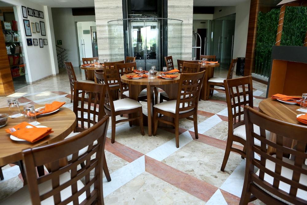 Hotel The Fern Residency Mundra Extérieur photo